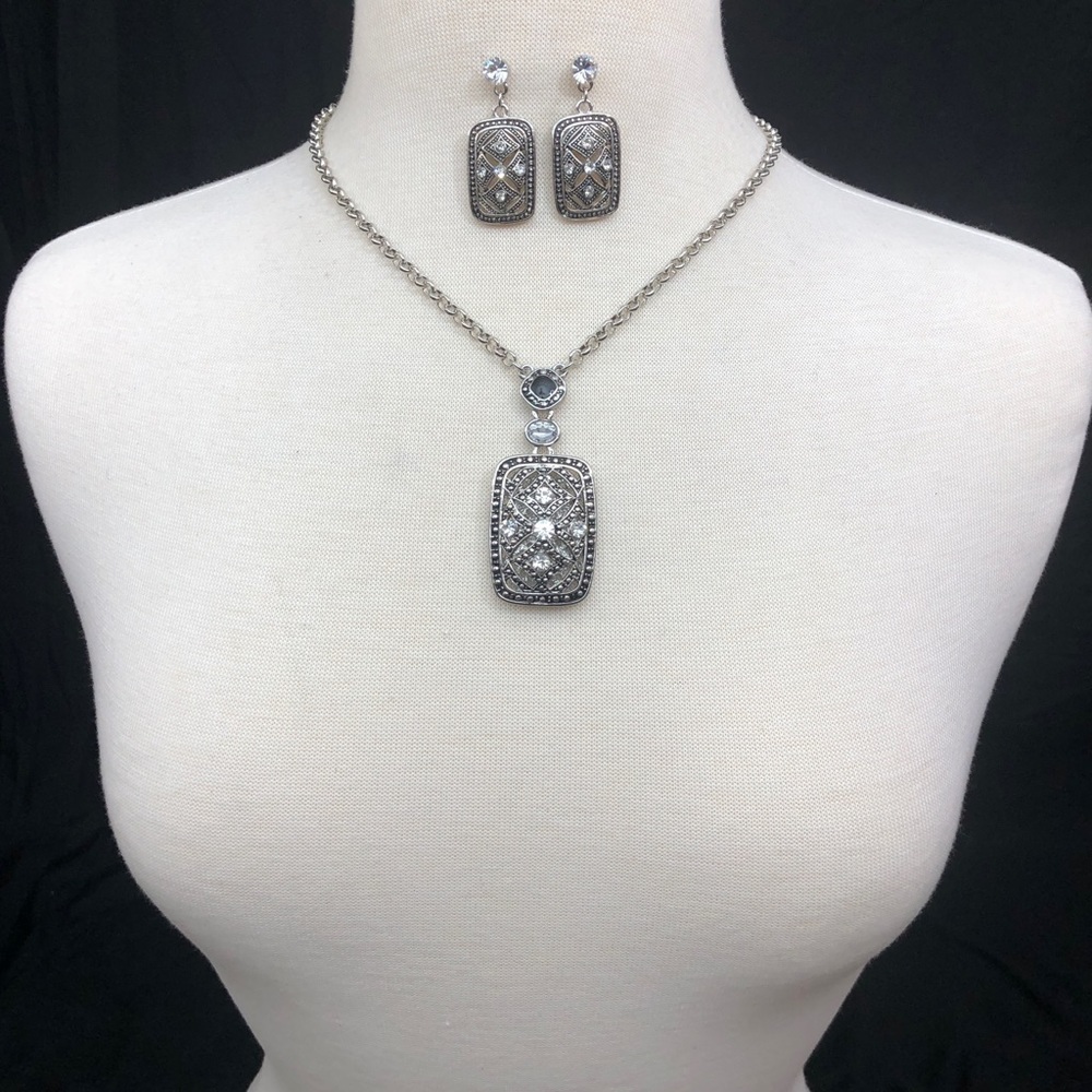 Designer Look Open Rhinestone Necklace Earring Set - Picture 3 of 3